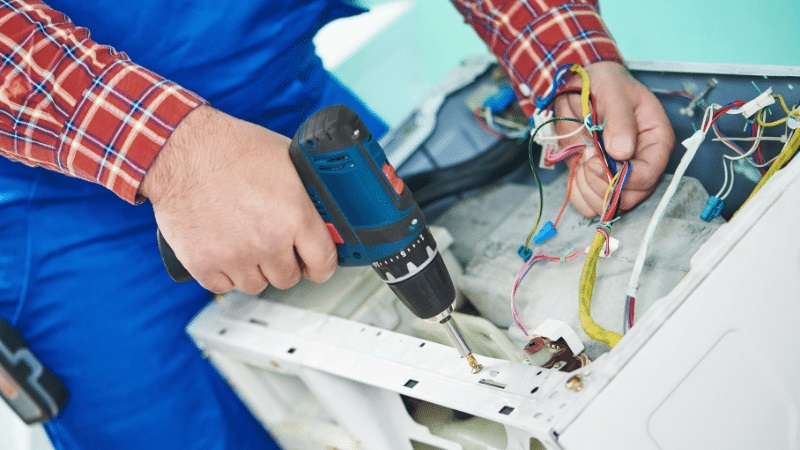 Taraklı Dominox Dominox çamaşır makinesi kart tamiri – Su almama arızası orijinal parça ile giderildi. - Teknik servis örneği
